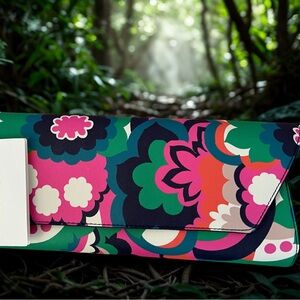 Floral Multicolor Clutch